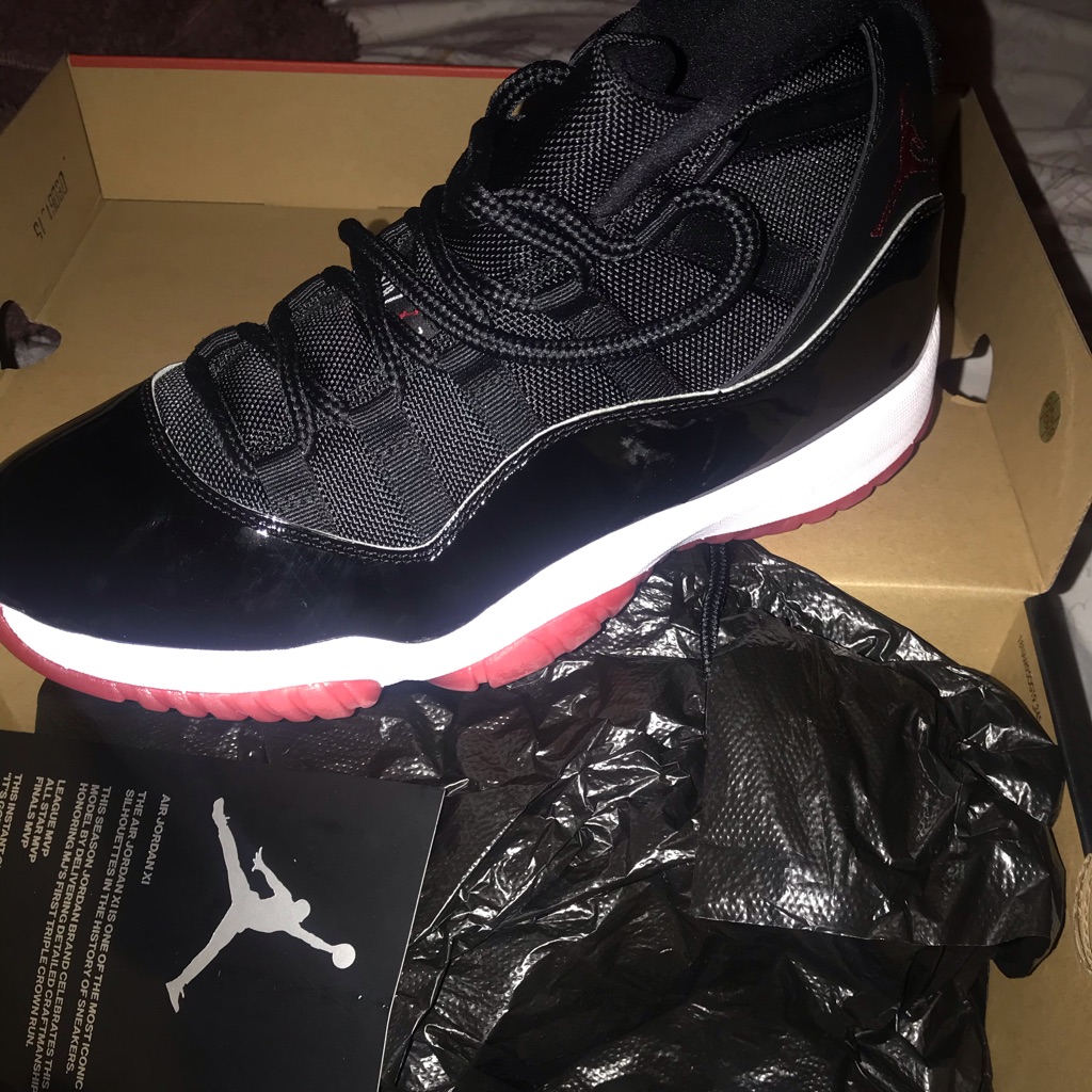 Dem Bred 11 Jordans Brand New